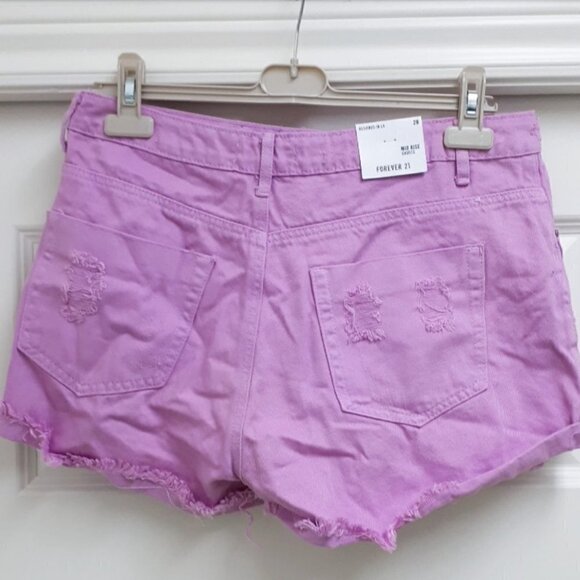 nwt F21 LILAC PINK DENIM SHORTS - Picture 2 of 2